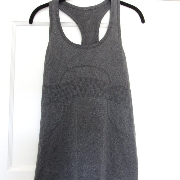 Lululemon Racer Back Tank, Heather Gray, Athletic Wear, Size 6 - Picture 1 of 6